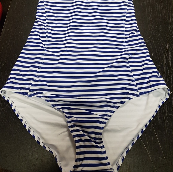 Product Details TeLaura Floral One-Piece Swimsuit - Picture 4 of 4